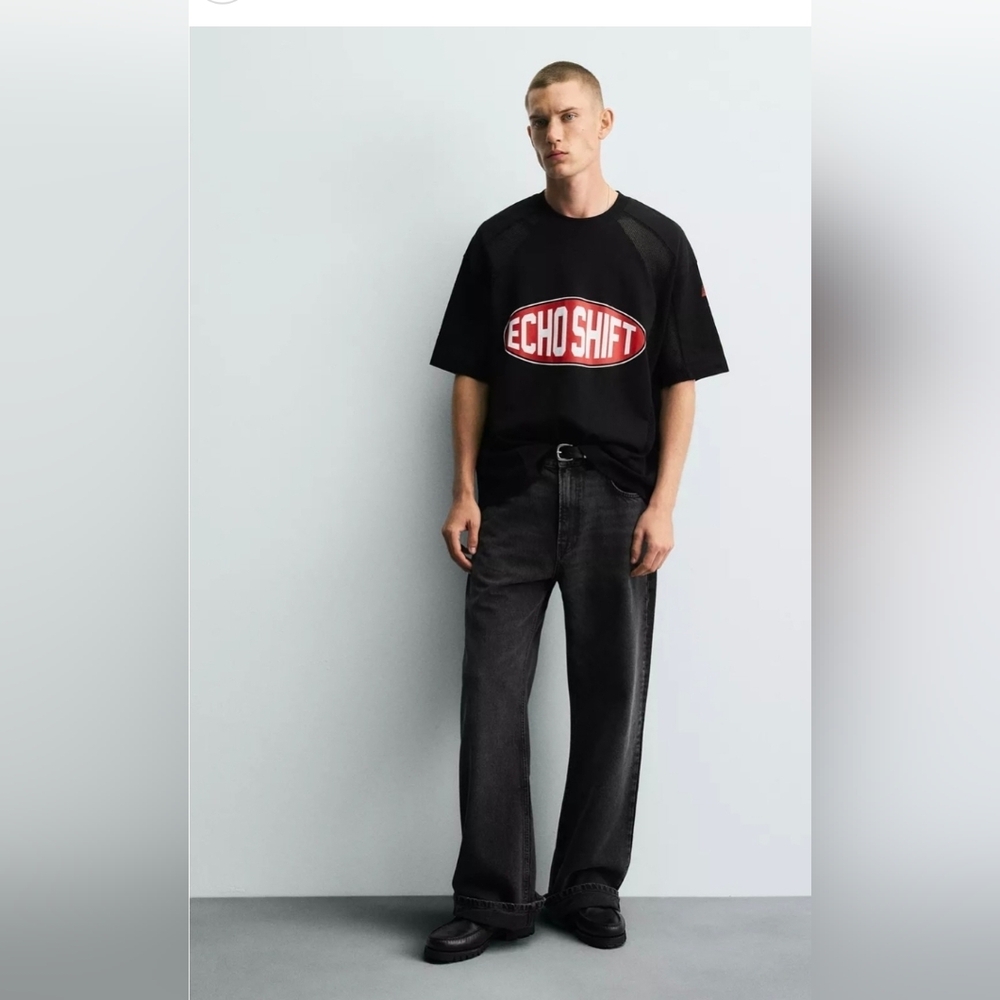 Zara T Shirt With Contrast Graphics